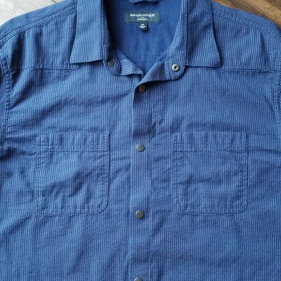 🎉HP🎉 Banana Republic Snap Button Down -XL - Picture 6 of 8